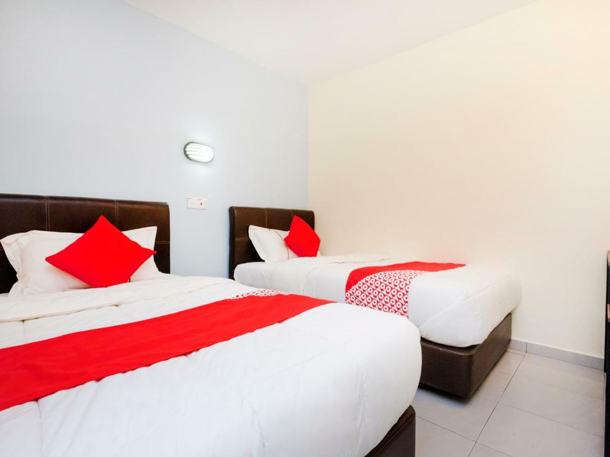 Super Oyo 494 Eg Hotel Johor Bahru Exterior photo